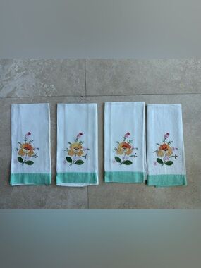 Hand Embroidered Floral Linen Napkins with Mint Trim (Set of 4)